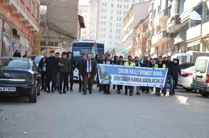 Muş’ta düzenlenen yürüyüşte İsrail protesto edildi
