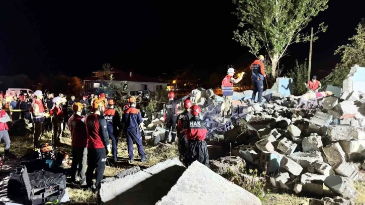 Muş’ta gerçeği aratmayan deprem tatbikatı
