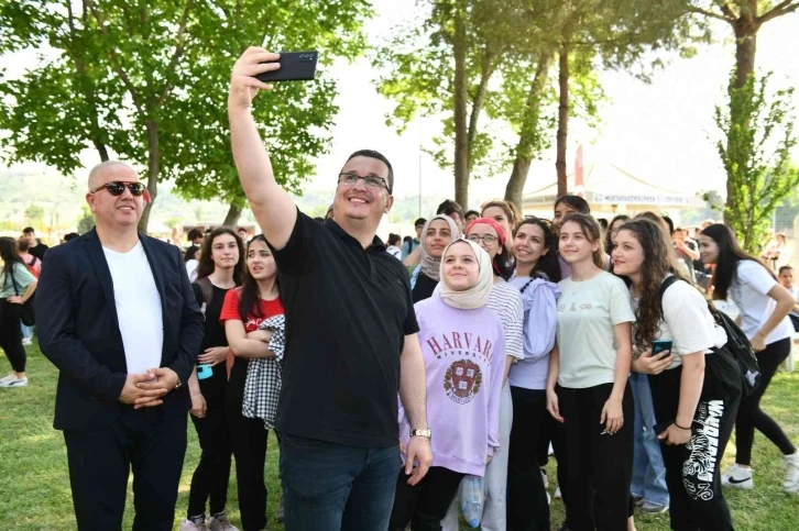 Mustafakemalpaşa’da Gençlik Festivali coşkusu
