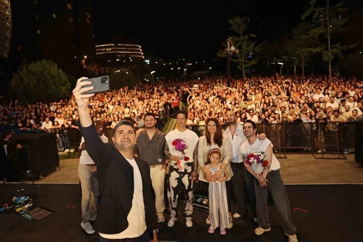 Müzikseverler Ataşehir’deki yaz konserlerinde buluştu
