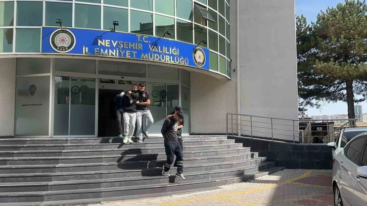 Nakliye süsü ile uyuşturucu ticaretini polis engelledi
