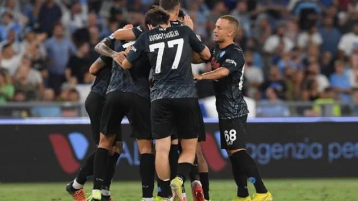 Napoli, Lazio'yu 2-1 yendi