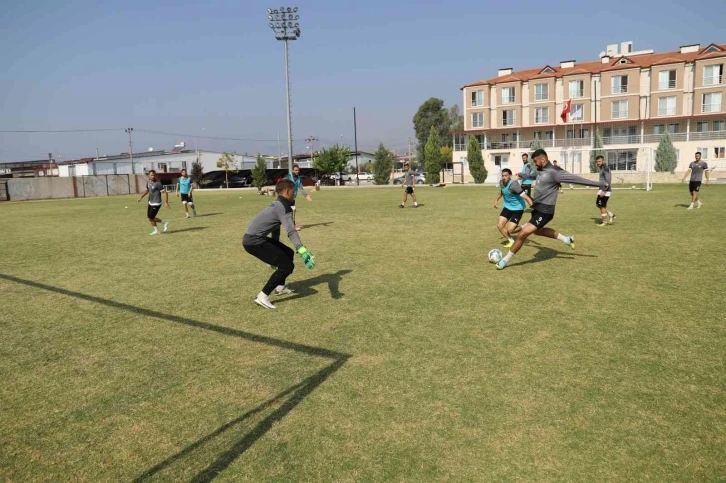 Nazilli Belediyespor ara vermeden çalışmalara başladı
