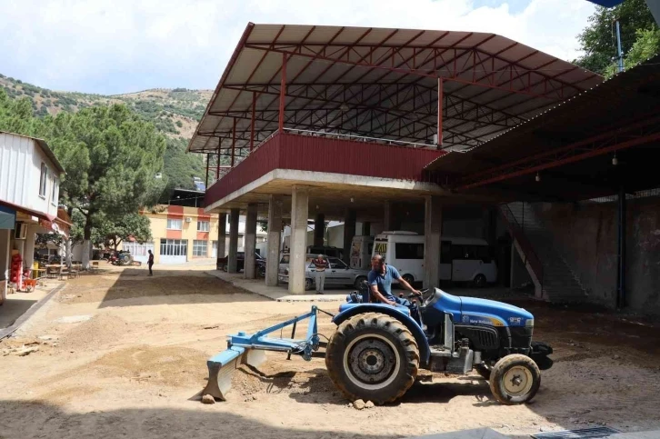 Nazilli’de Kozdere meydanı yenileniyor
