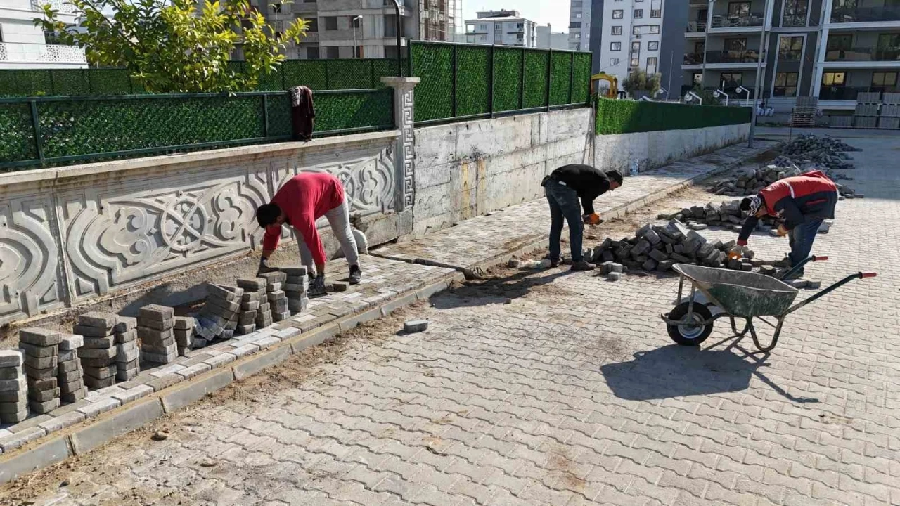 Nazilli sokaklarında kaldırım çalışması başlatıldı
