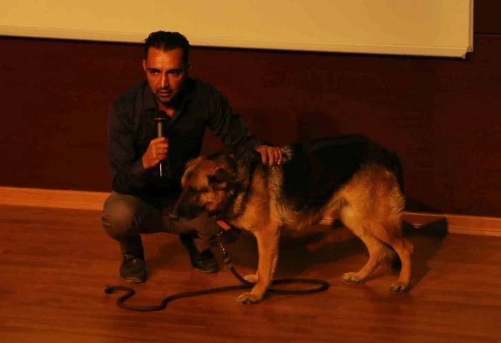 NEVÜ’de "Kent Yaşamında Sokak Hayvanları” konulu seminer düzenlendi
