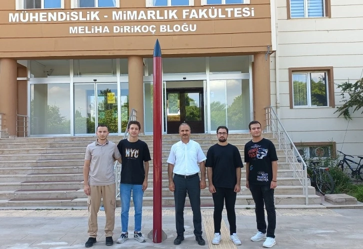 NEVÜ’lü öğrenciler ’TEKNOFEST 2022 Roket Yarışması’nda’ finalist oldu
