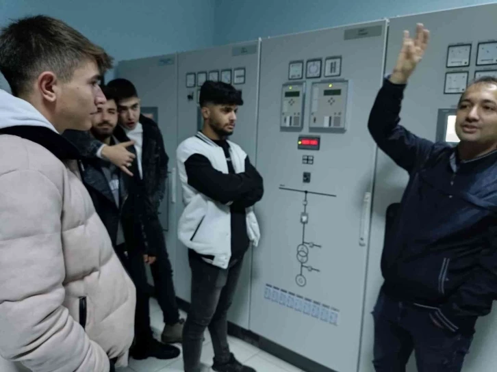 NEVÜ’lü öğrencilerden ‘Elektrik Enerjisi Üretim’ tesislerine teknik gezi
