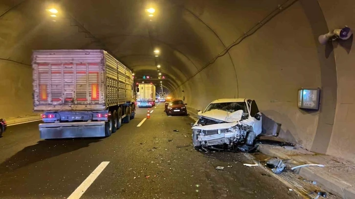 Niğde-Adana Otoyolu’nda trafik kazası: 4 yaralı
