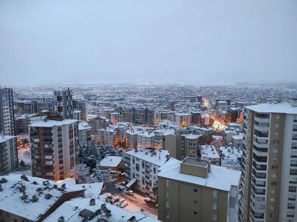 Niğde beyaza büründü
