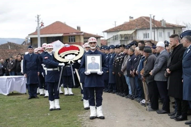 Nikah işlemleri için memleketi Gediz’e gelen Uzman Çavuş hayatını kaybetti
