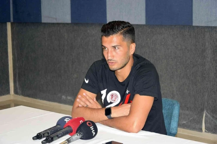 Nuri Şahin: "Antalyaspor yeni sezonda her maça üç puan almak için çıkacak"
