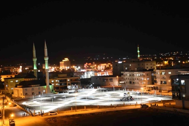 Nusaybin’de yeni yapılan parka "Türkiye Yüzyılı Cumhuriyet Parkı" adı verildi
