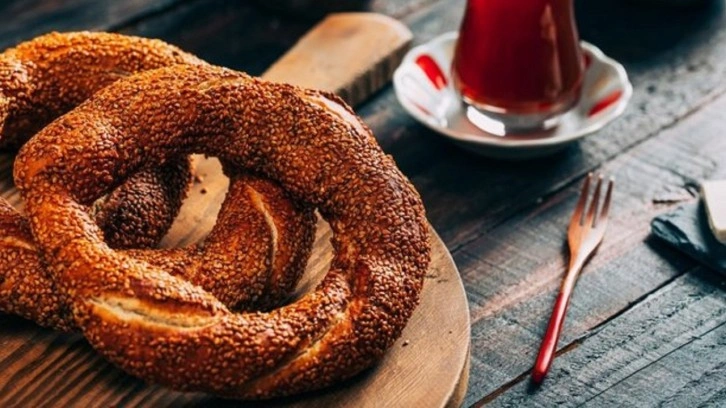 O kentte sokak lezzetlerine zam geldi: Ekmek, çay, simit ve poğaça gibi lezzetler zamlandı