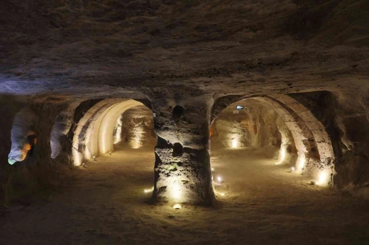 ODTÜ’lü mimar adayları Kayaşehir’i gezdi
