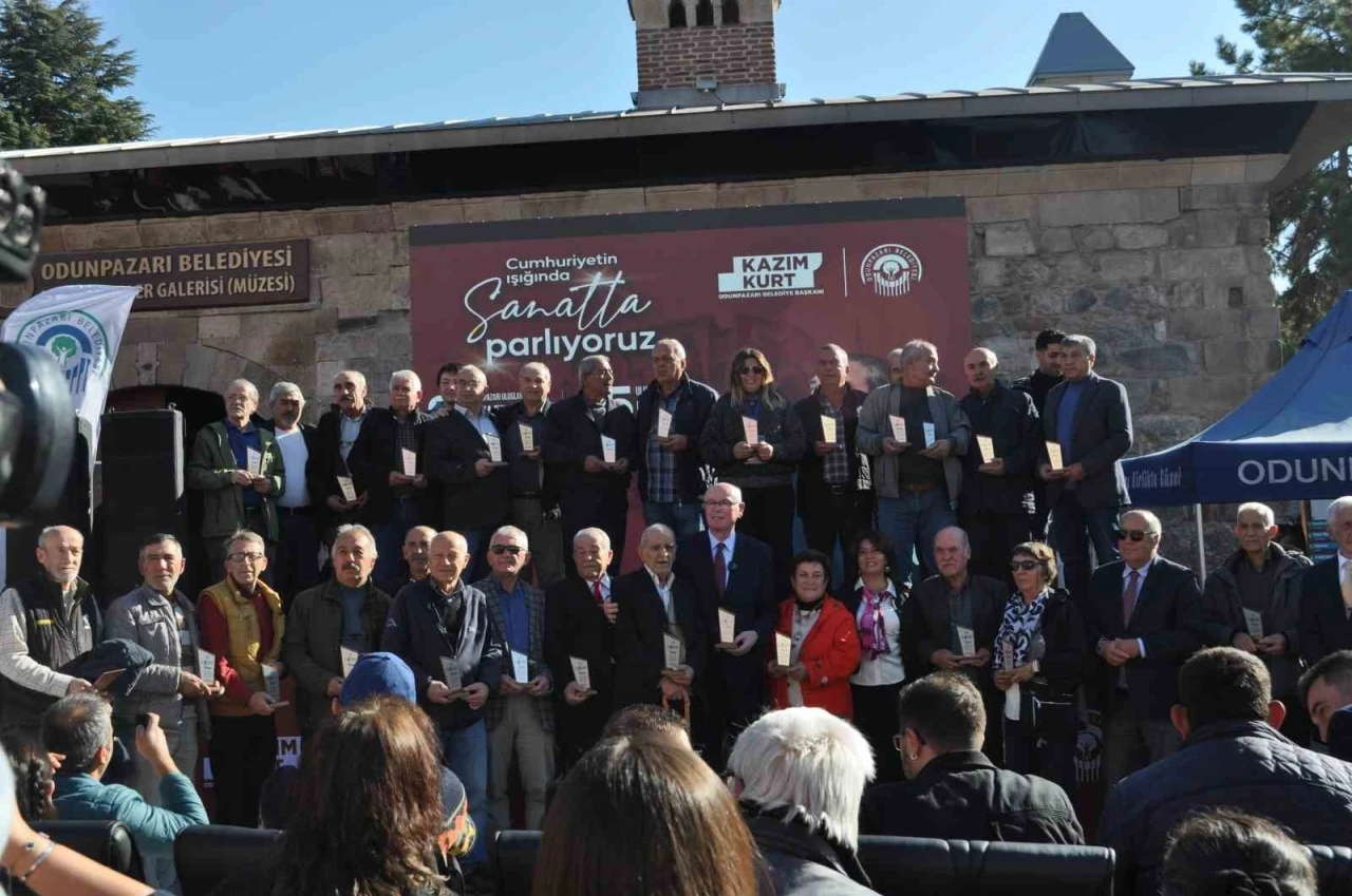 Odunpazarı’nda 2 önemli festivalin açılış programı yoğun katılımla gerçekleşti
