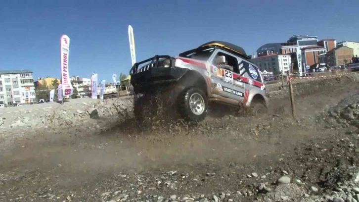 Off-road tutkunları Erzurum’da buluştu
