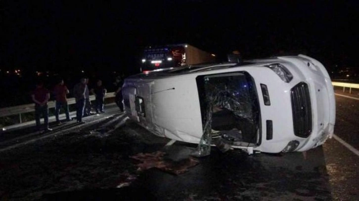 Öğencileri taşıyan minibüs TIR'a çarptı: 17 yaralı