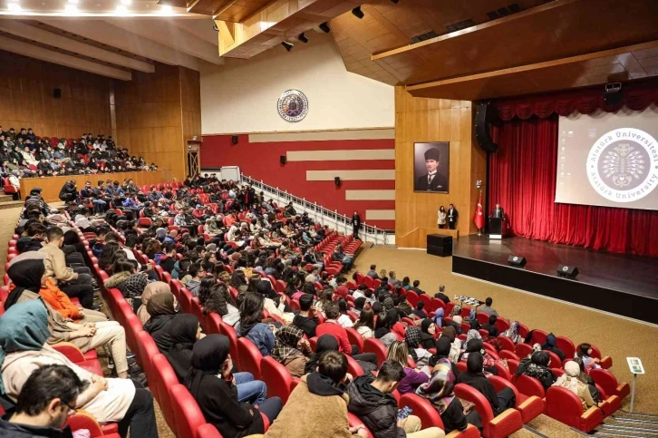 Öğrenci dekanlığı “kentle bütünleşen üniversite” etkinliklerine başladı
