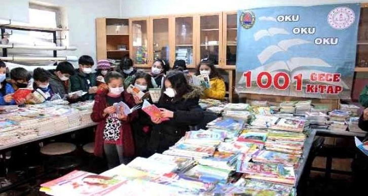 Öğrenciler 1001 gecede 1001 kitap okudu