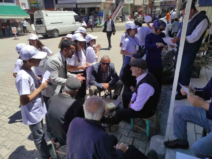 Öğrenciler, atık yağların çevreye verdiği zararlara dikkat çekti
