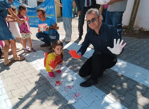 Öğrencilerden 'Trafikte ben de varım' etkinliği 