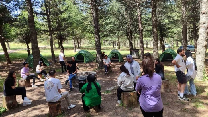 Öğrencilere Simav Gölcük Yaylası’nde gençlik kampı
