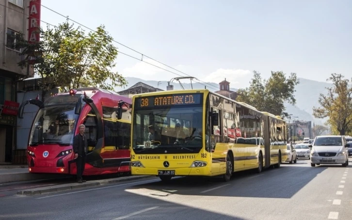 Öğretmenlere ulaşım ücretsiz
