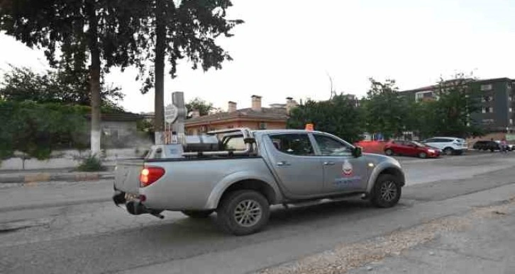 Oğuzeli’nde haşerelere karşı ilaçlamalar yoğunlaştırıldı