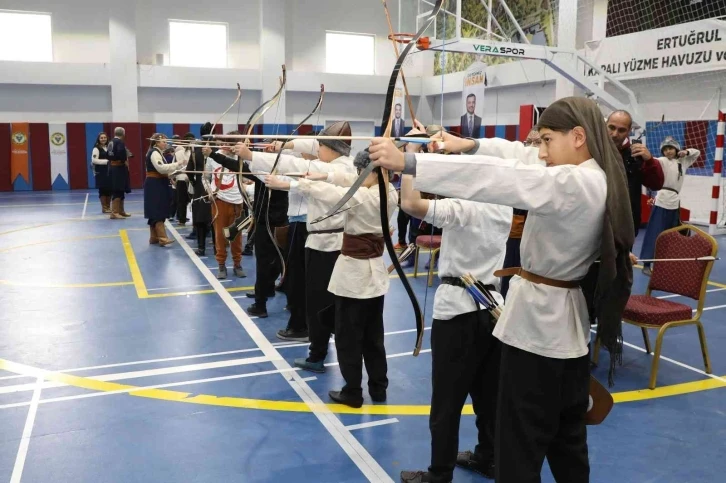 Okçuluk müsabakaları nefes kesti
