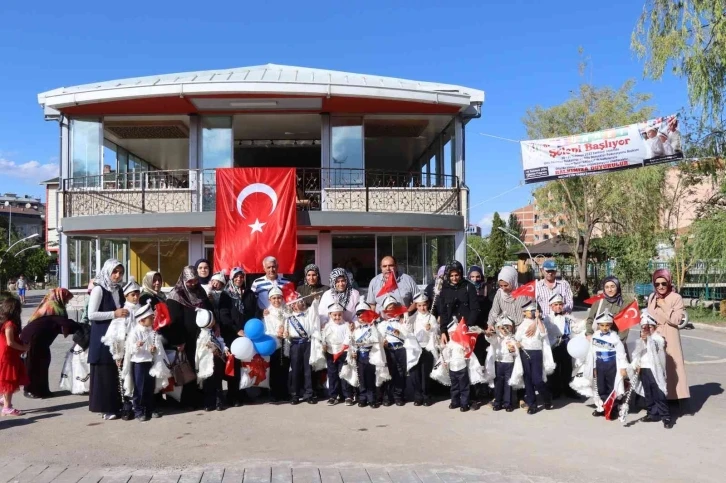 Oltu’da 300 çocuk sünnet oluyor
