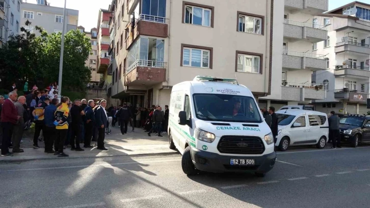 Ordu’da bir kişi iple asılı halde ölü bulundu
