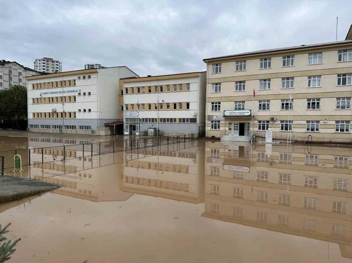 Ordu’da sel sonrası çalışmalar sürüyor
