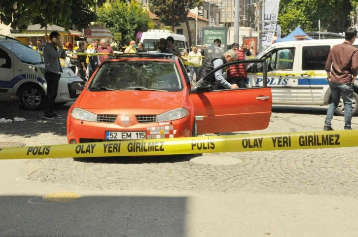 Ordu’da silahlı saldırı kamerada: 1 yaralı
