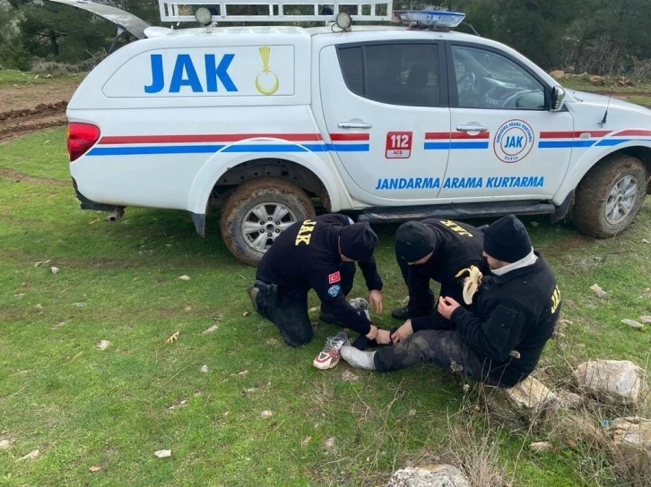 Ormanda kaybolan adamı JAK timleri buldu
