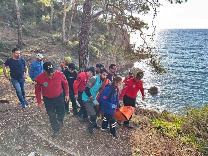 Ormanda yaralanan vatandaş için ekipler seferber oldu
