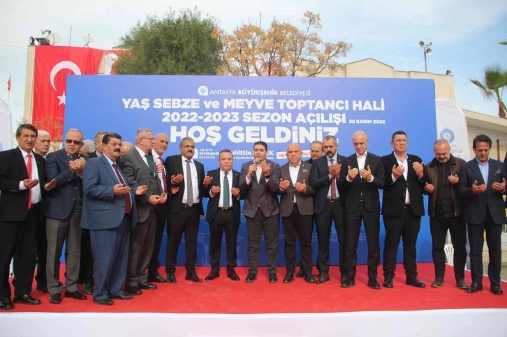 Örtü altı üretim üssü Antalya’da, 2022-2023 hal sezonu açıldı
