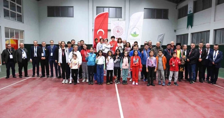 Osmangazi’de dedeler ve torunlar satrançta yarıştı
