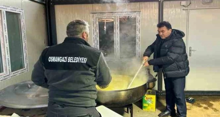 Osmangazi’den deprem bölgesine 4 bin kişilik iftar sofrası