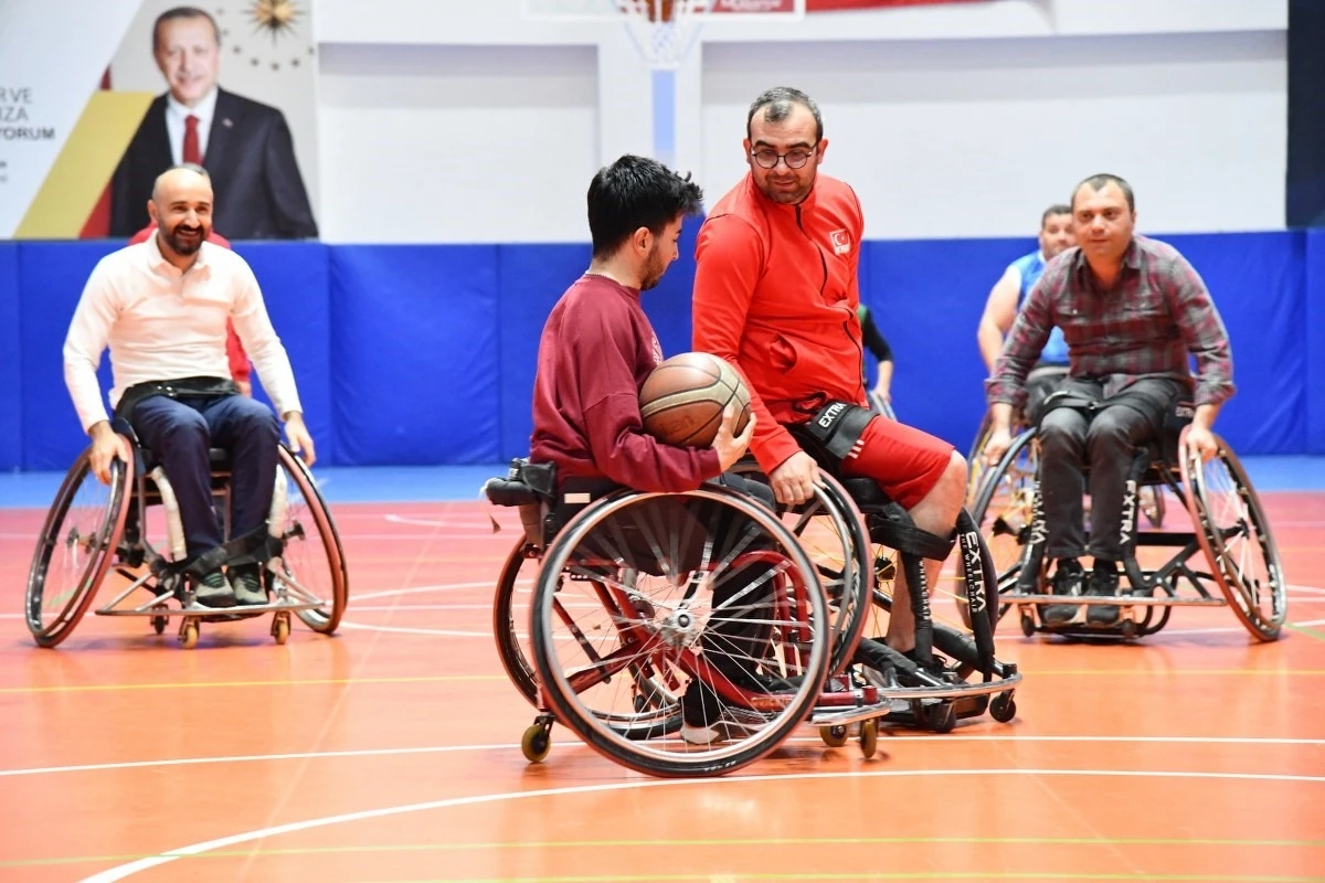 Osmaniye’de farkındalık oluşturan basketbol maçı
