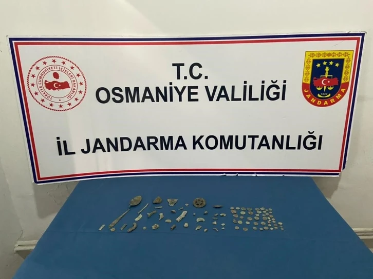 Osmaniye’de jandarma ekiplerinden tarihi eser operasyonu
