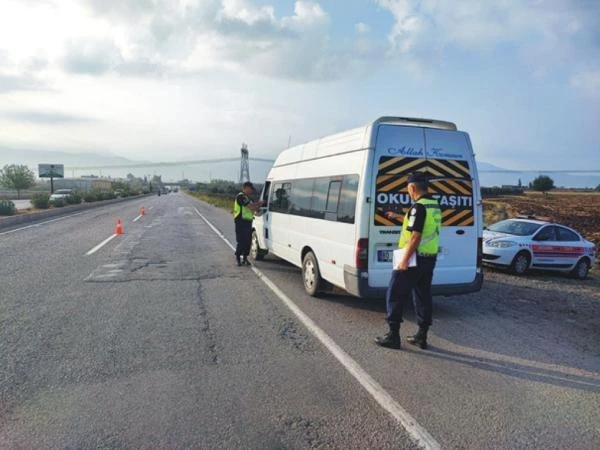 Osmaniye'de okul servis araçlarına denetleme