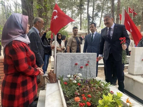 Osmaniye’de şehitlikler ziyaret edildi