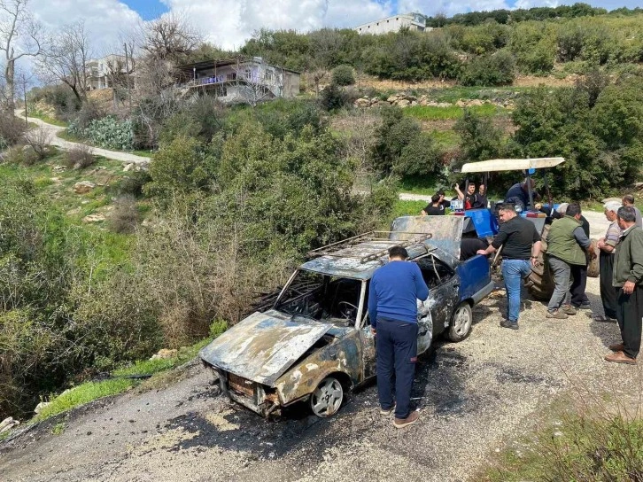 Osmaniye’de Tofaş Marka Otomobilin Motoru Alev Aldı