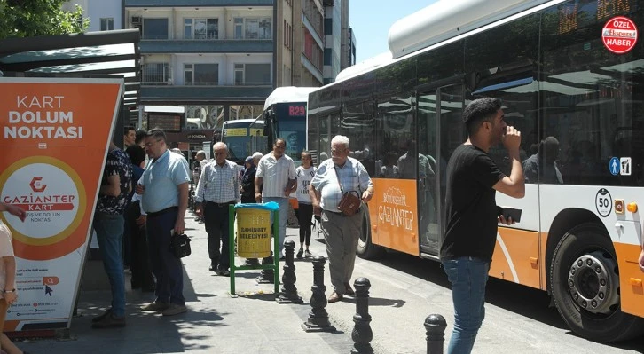 Otobüsler  kalabalık, Vatandaş gergin