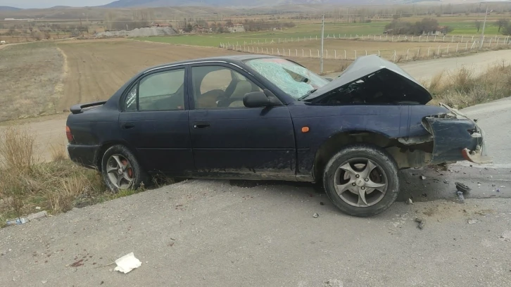 Otomobil ile tanker çarpıştı: 10 aylık bebek hayatını kaybetti
