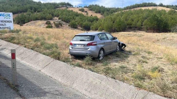 Otomobil şarampole devrildi: 1’i bebek, 5 yaralı
