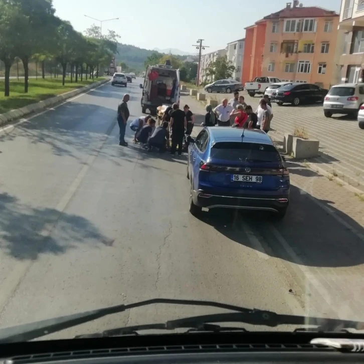 Otomobilin çarptığı bisikletli hayatını kaybetti
