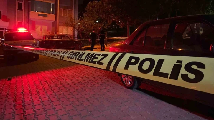 Otoparkta silahlı saldırıya uğrayan kişi hayatını kaybetti
