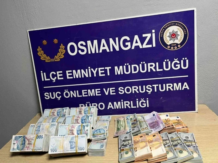 (Özel) Bursa polisinden 120 bin dolarlık operasyon
